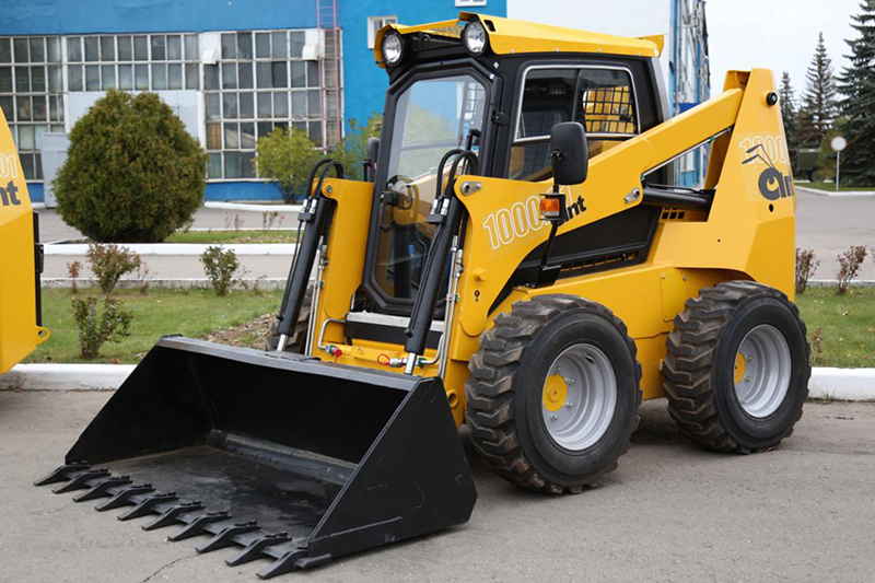 описание мини погрузчика ANT 1000